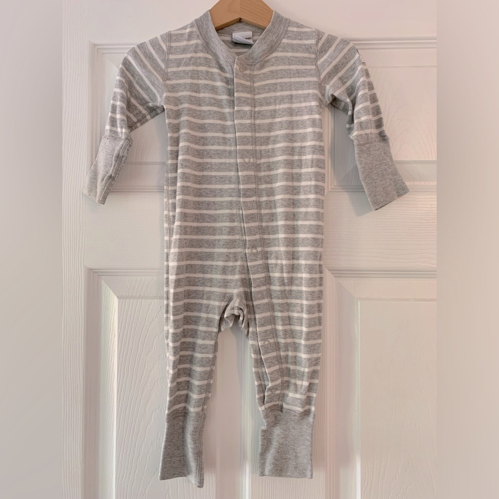 Polarn o pyret footless sleeper pajamas snap through
